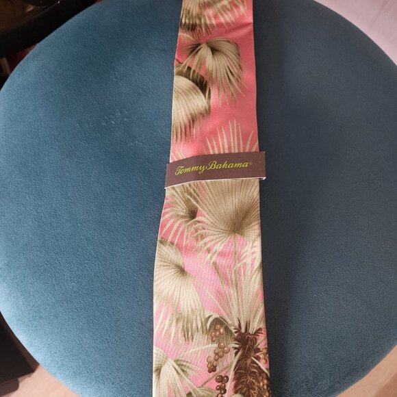 TOMMY BAHAMA ~ Silk Neck-Tie ~ Tropical Pink and Green ~ NWT! Great Gift! - Picture 1 of 3